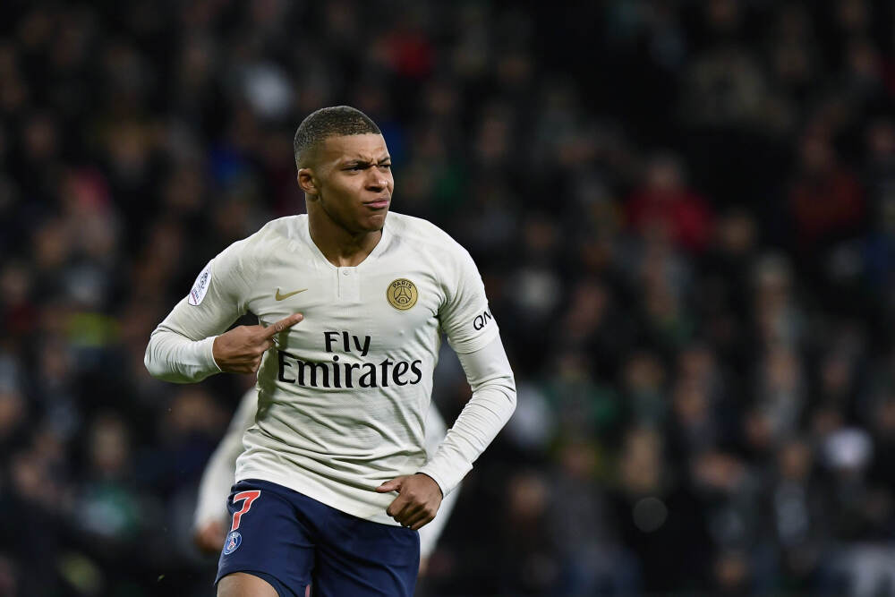 【天眼快评】外国夫妻游贵阳黔灵山“托管”双胞胎 中国人的善意接住了这份信任